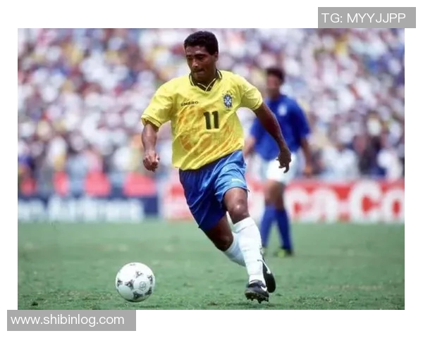 香港足坛传奇：十大华人足球球星的辉煌历程与成就解析